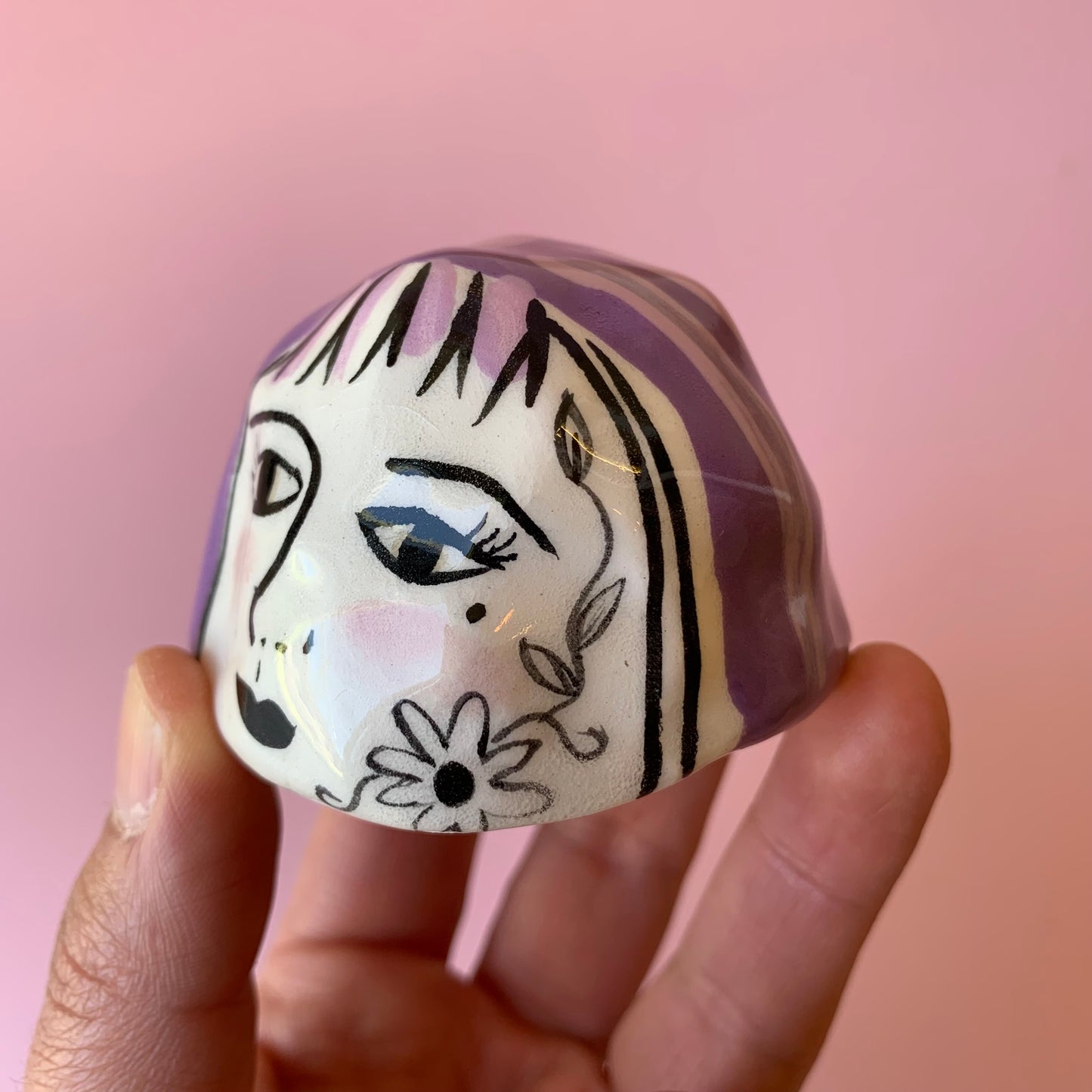 Tetê mujer lila